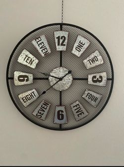 31” XL METAL WALL CLOCKS