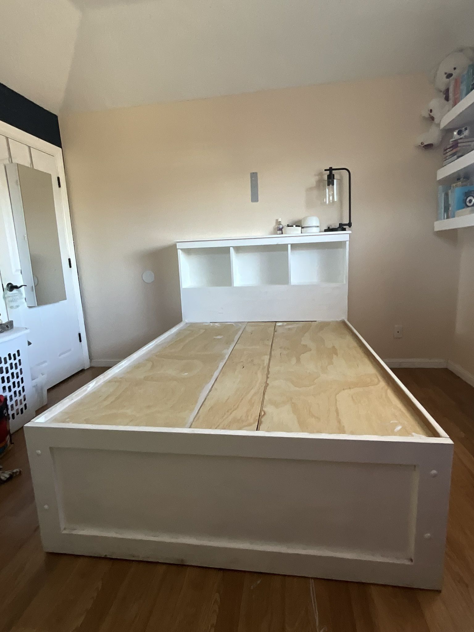 Custom Wood Queen Size Bed Frame With Six Drawers