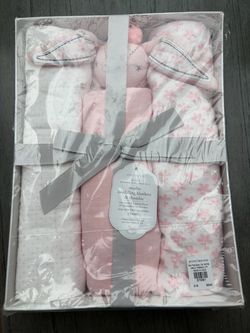 Pottery Barn Kids Muslin Swaddling Blankets & Thumbie Set