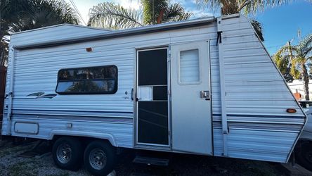 2003 Salem Toyhauler 25ft