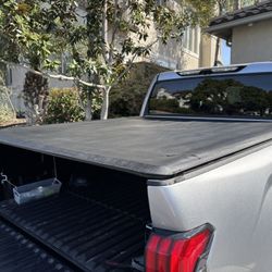 Tygar Soft Tonneau Cover - 2022-2026 Tundra - 5.5 Ft Bed