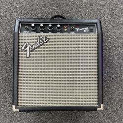 Fender Frontman 15B