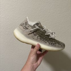 Adidas Yeezy 380