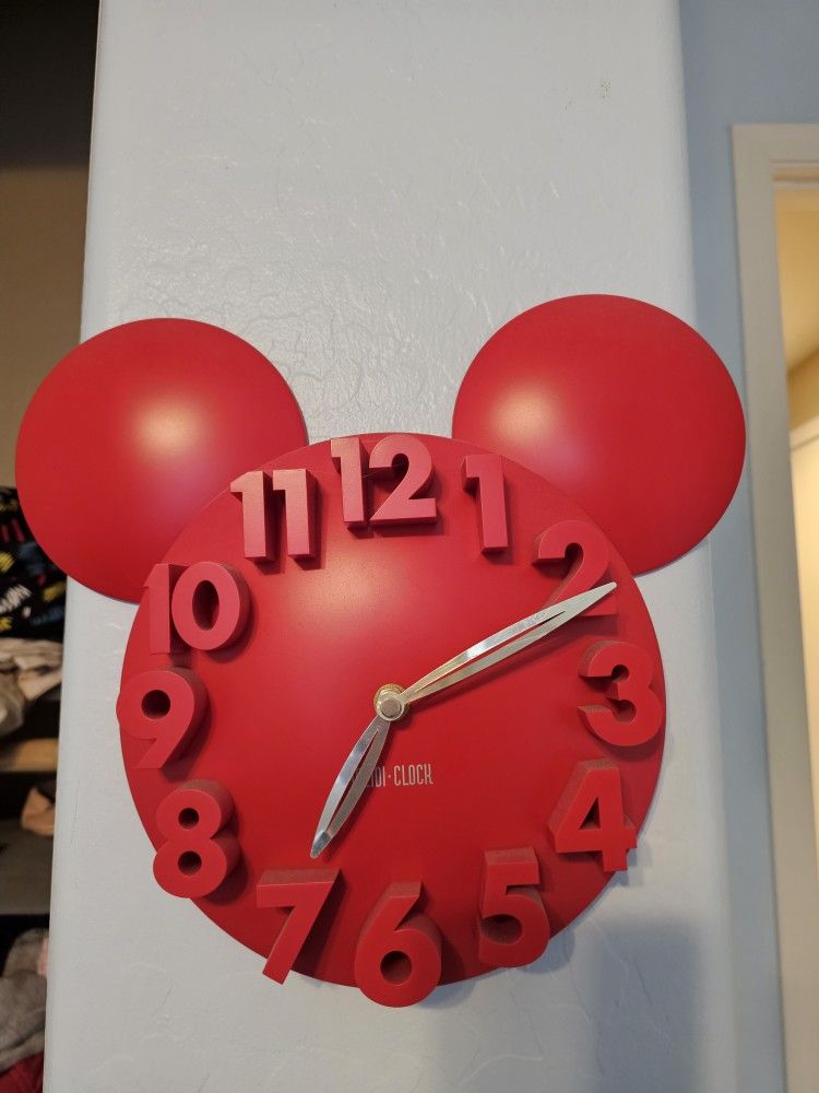 Red Mickey Head 3D Clock