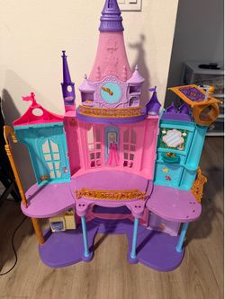 Light up Disney Princess Castle