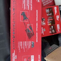 Milwaukee M12 3/8 Ratchet