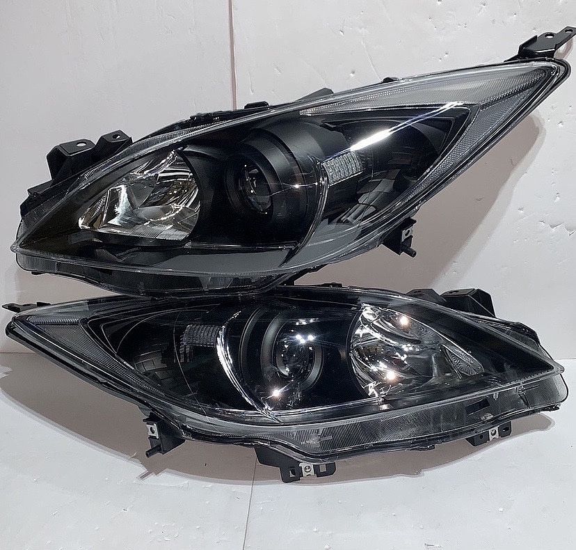 LA Zona Auto Parts 2010 To 2013 Mazda 3 Headlights Luces Micas Calaveras Faros Focos Luz Light 