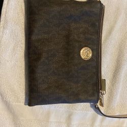 MK Crossbody 