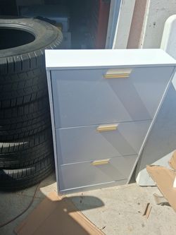 Dresser/ filing cabinet