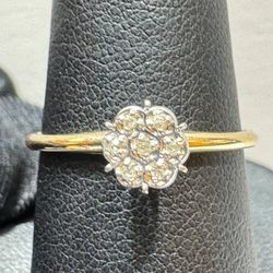 10k yellow gold diamond flower ring