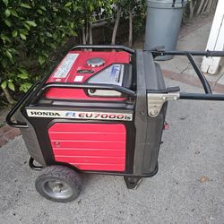 GAS PORTABLE HONDA GENERATOR 120/240 VOLTS HONDA EU 7000 IS VERY QUIET NEW TUNE UP,AND BATTERY WORKS PERFECTLY NICE AND CLEAN YOU CAN TEST IT BEFORE P