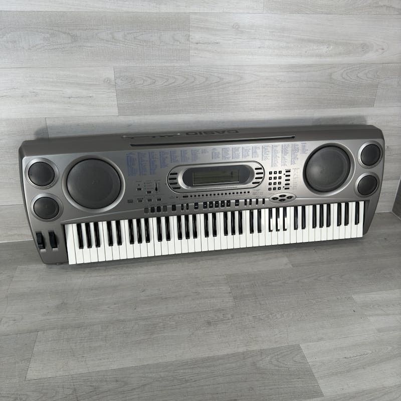 Casio WK-1630 76 Key Keyboard