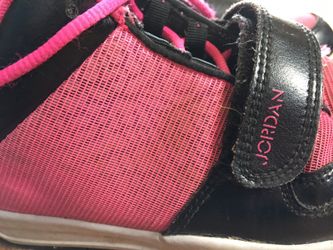 Girls Jordan'sVIV III Good Condition $10 Size 1