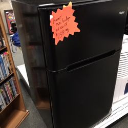Haier Mini Fridge 3.2Cu Ft