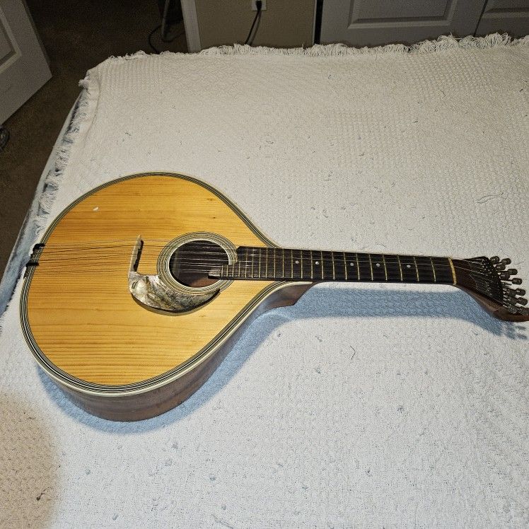Portuguese Guitar