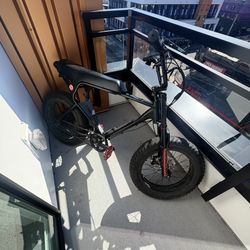 Mac Fox X1 E-bike Black