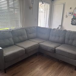 Sectional L shaped couch