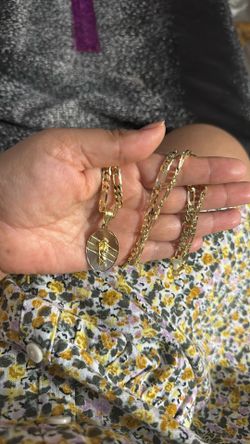 Gold Plated Chain And St Jude 
