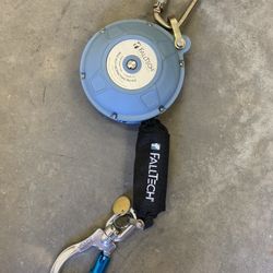 FallTech 20' Contractor Web SRL