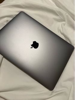 MacBook Pro 13-inch M1 2020 256GB – Like New