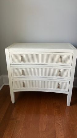 Lillian August White Curved 3 Drawer Side Table 30x29x15 New. Cash Only Northeast Richland County 