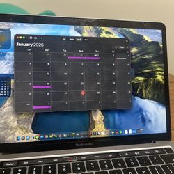 MacBook Pro 13.3 2022 8gb M2 Chip