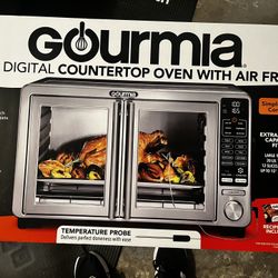 Gourmia XL French Door Countertop Air Fryer Oven
