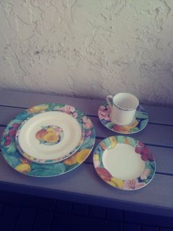 2 Mikasa Exotic Garden complete place settings