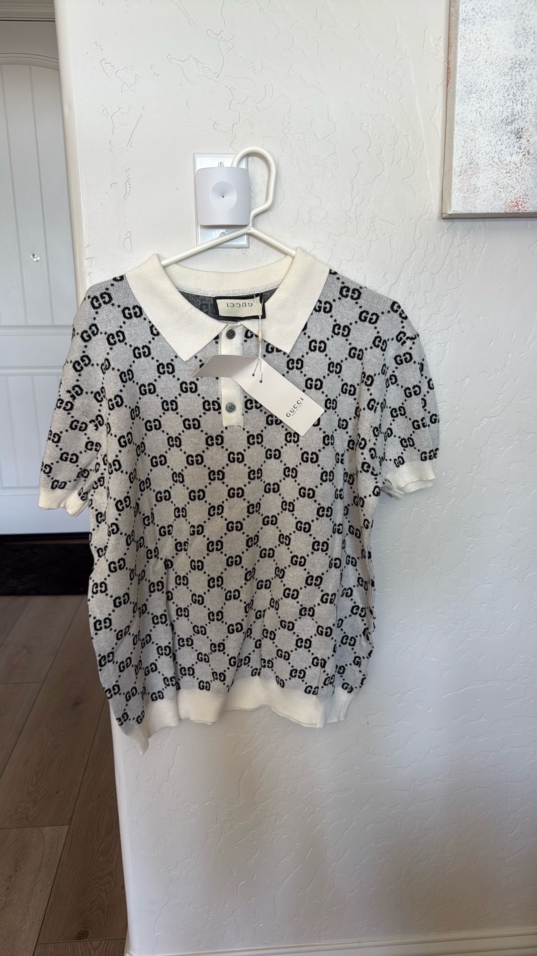 Gucci Men’s white And Black Shirt 