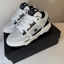 Amiri Size 9- 10, 11