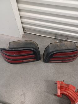 94/95 Tail Lights With Harness 