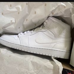 All White Jordan 1s Size 8 & 12