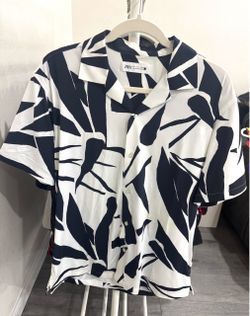 Zara Short Sleeve Button-Up Shirt