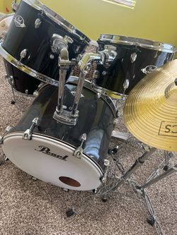 Pearl Export Drum Set – Like New Condition