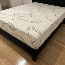 Memory foam 12โ inches All sizes avaliable Queen Full Twin King Cal king Delivery available ๐