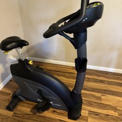 ironcompany SportsArt Fitness C535U Foundation Series Upright Cycle