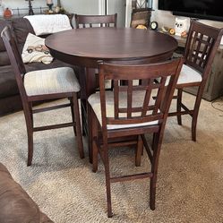 Beautiful Solid Cherry High-Top Dinning Set (Table + 4 Chairs)