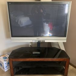 Flat Screen Tv Plus Stand 