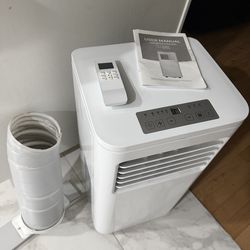 8000 BTU - Antartic Star - Good Condition - OBO - Comes with window vent
