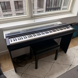 Yamaha P-125 Piano Keyboard
