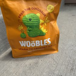 Wobbles Crochet Kit - new - Dinosaur