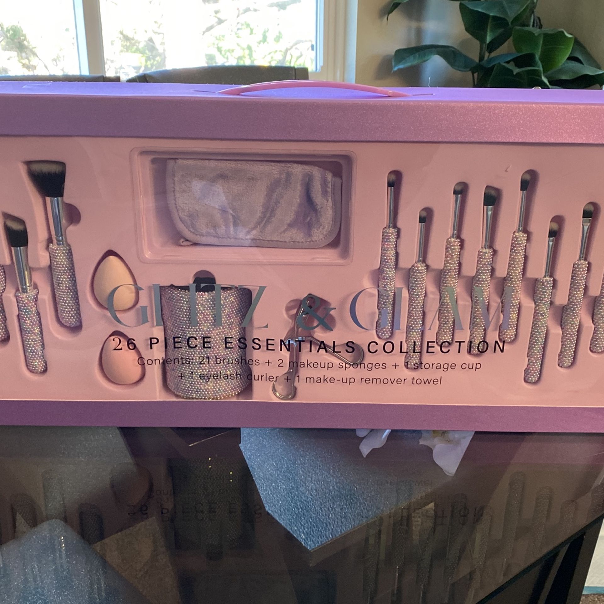 26 Pieces brushes a+ Makeup