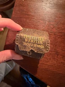 Vintage 1930s Miniature “Little Webster Dictionary” 18,000 Words