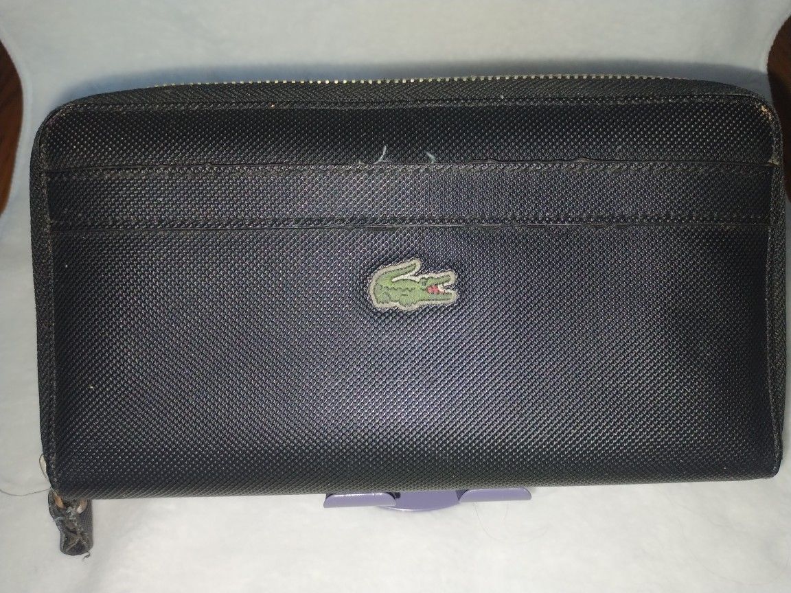 Lacoste Classic Pique Leather Black Women's Bifold Zip Around 10 Card Wallet Holiday, Christmas Gift