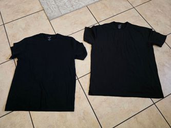 (2) new true Classic mens XL black t shirts crew neck