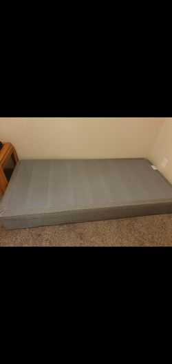 Bed spring twin