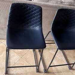 2 Bar Stools 