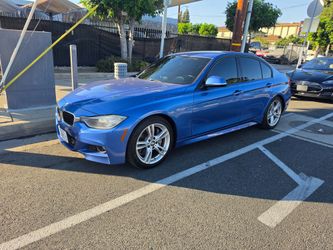 BMW 328i Sedan 4D