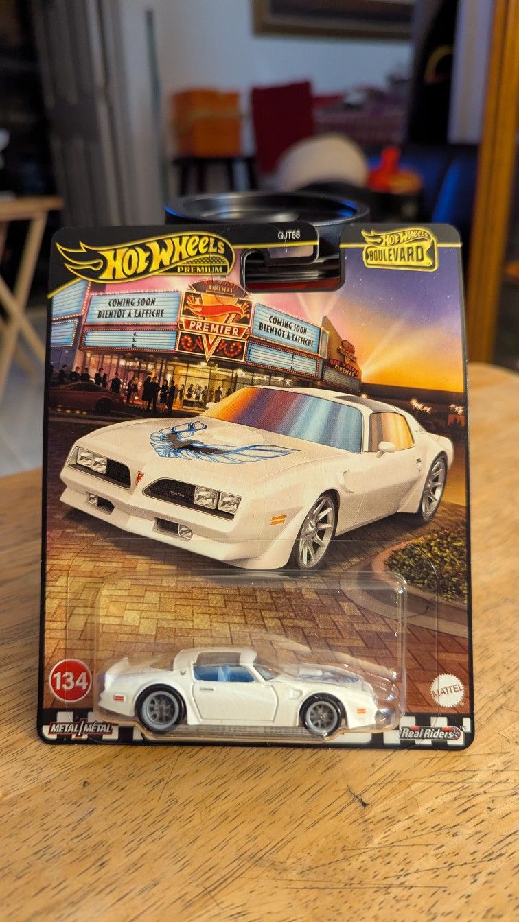 2025 Hot Wheels Premium Boulevard ' 77 PONTIAC FIREBIRD TA # 134