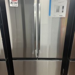 Samsung Counter Depth Refrigerator 27 cu ft - Brand New Sale
